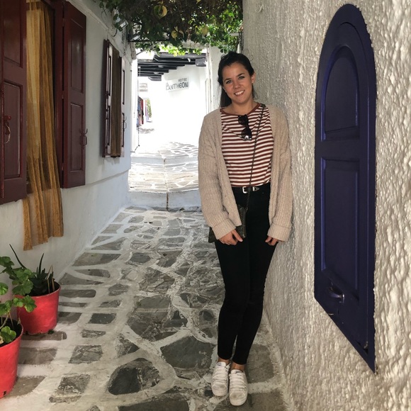 Meet your Posher, Audrey - Picture 1 of 1